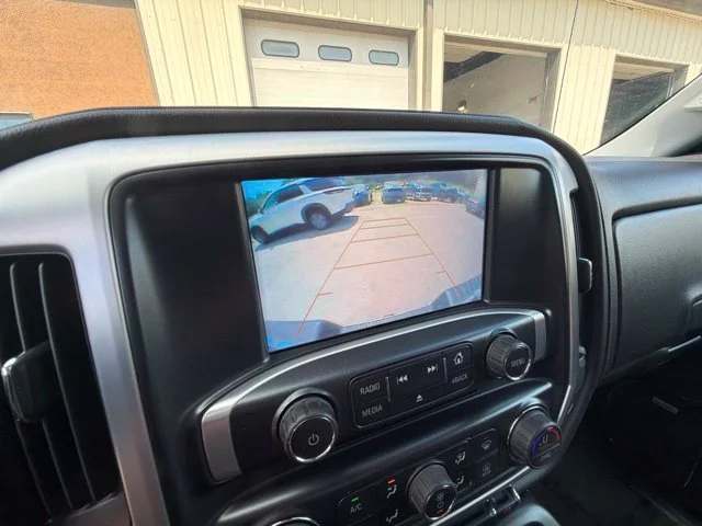 Used 2018 Gray GMC SLT image 22