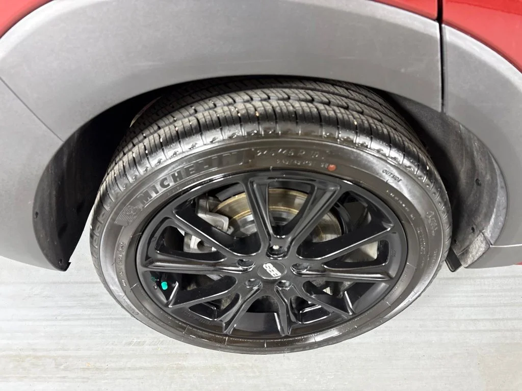 Used 2019 Red Hyundai Night image 10