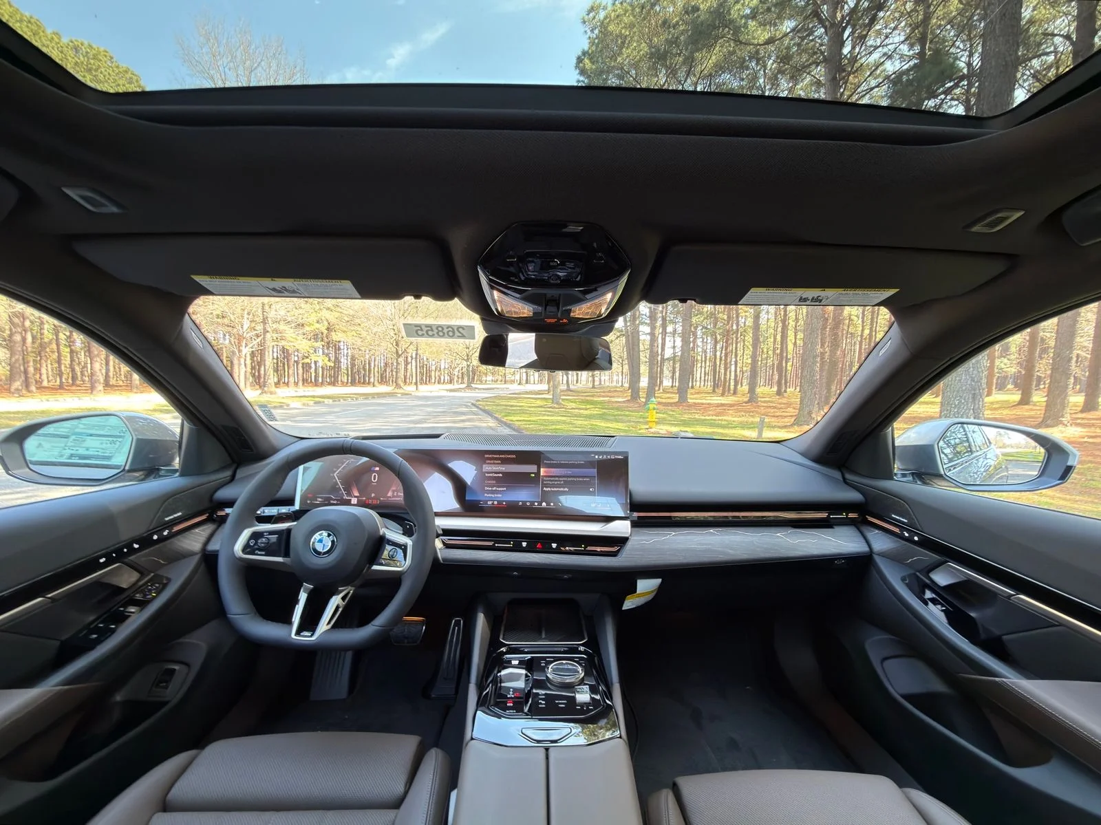 New 2026 Oxide Grey Metallic BMW 530i xDrive image 2