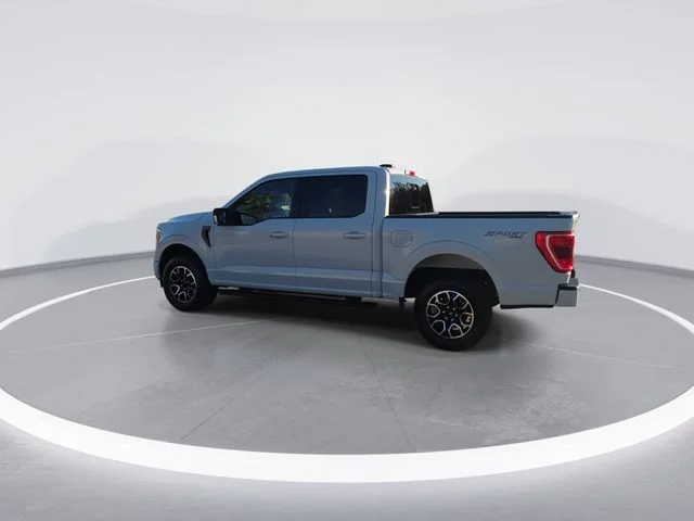 Used 2022 White Ford XLT image 6