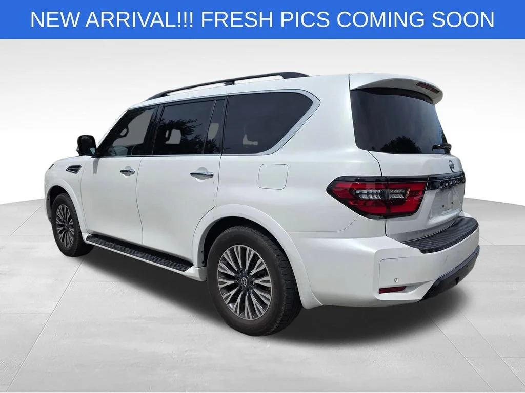 Used 2023 White Nissan SL 2WD image 5