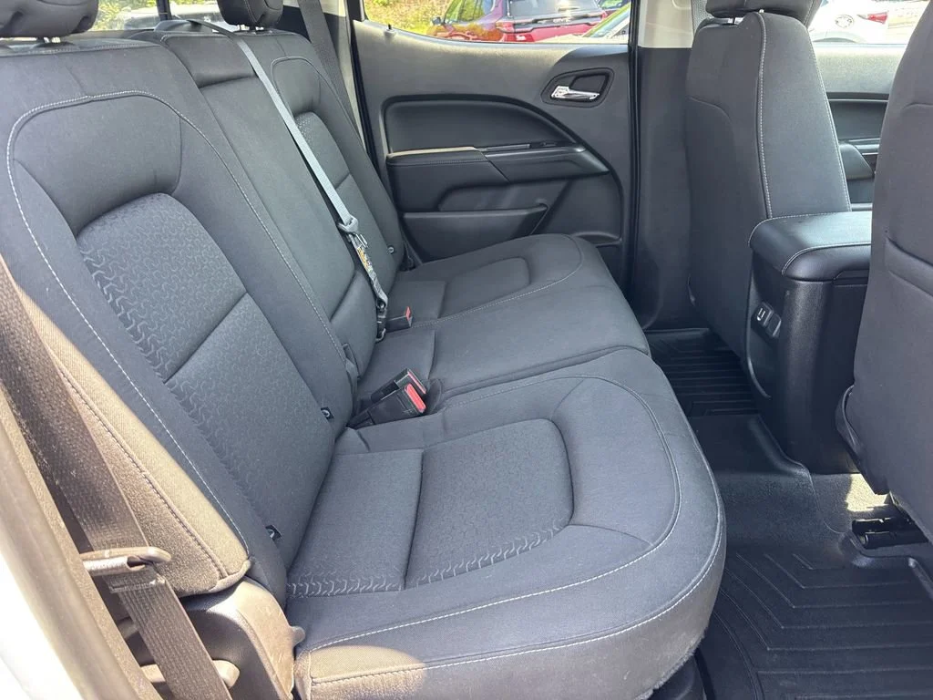 Used 2022 Summit White GMC Elevation image 19