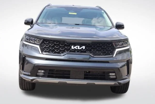 Used 2023 Gray Kia SX image 4