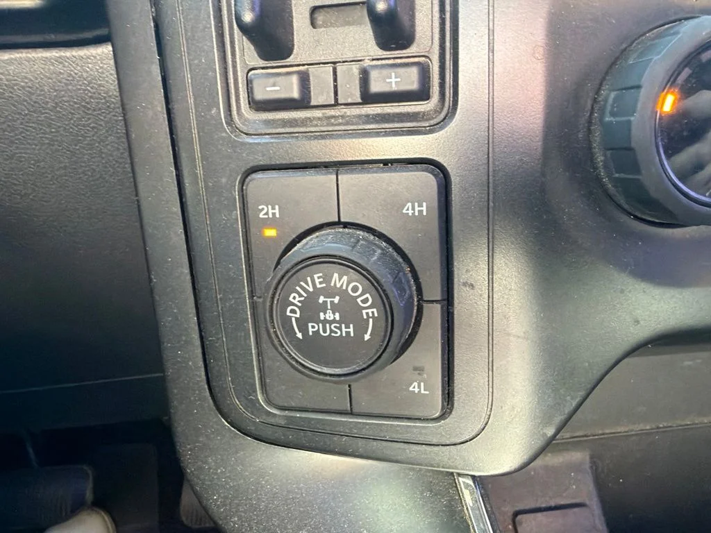 Used 2021 Blue Ford XL image 16