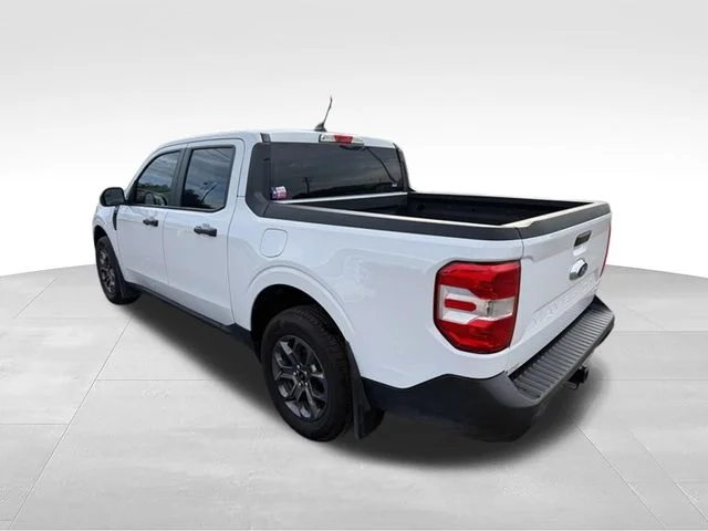 Used 2024 White Ford XLT image 5