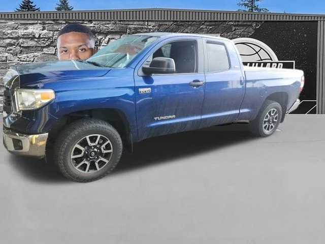 Used 2014 Blue Toyota SR5 image 1