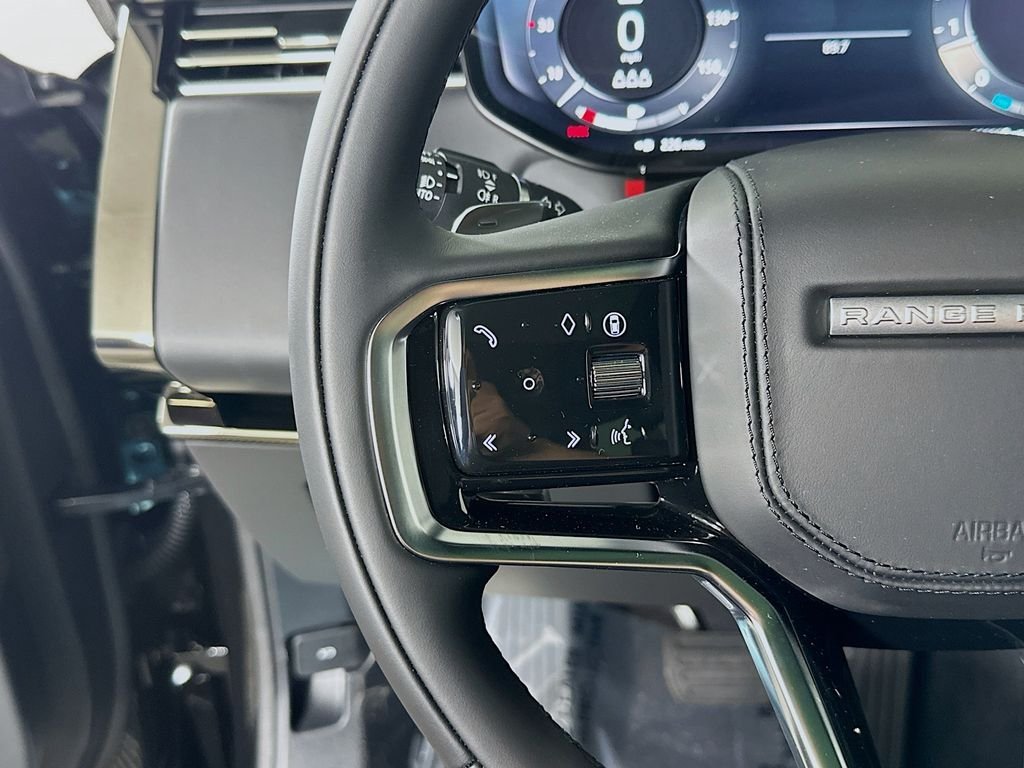 New 2026 Santorini Black Land Rover SE image 13