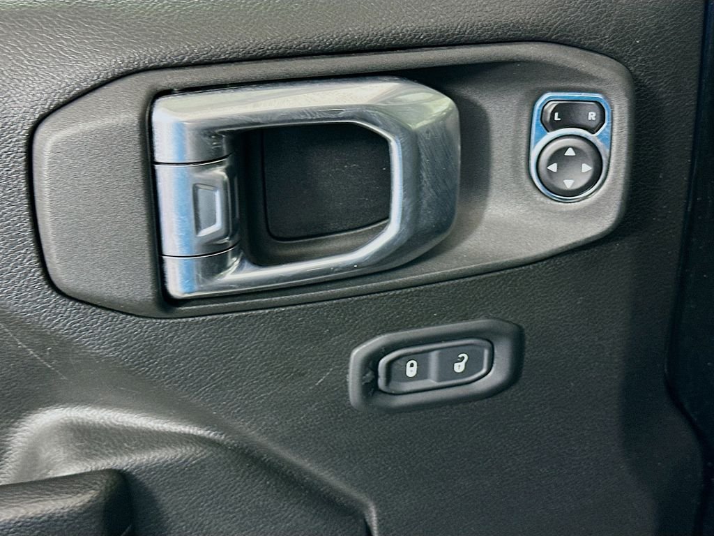 Used 2023 Black Clearcoat Jeep Sport image 17