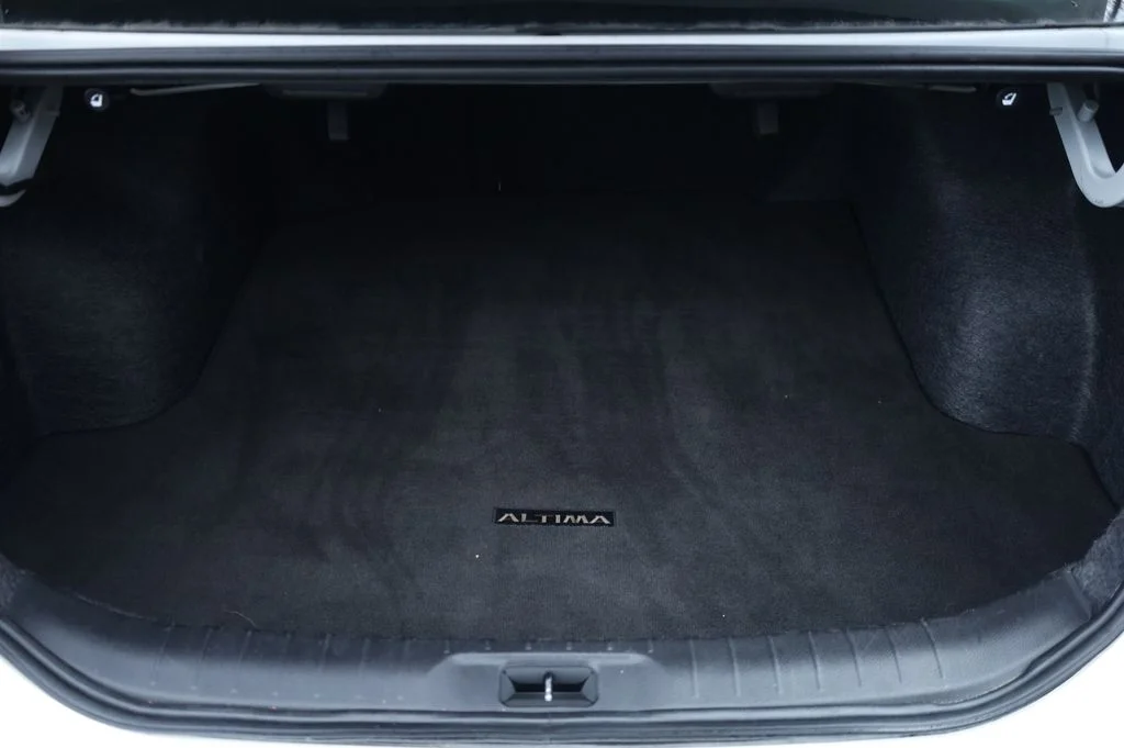 2024 Nissan Altima SV - Photo 17