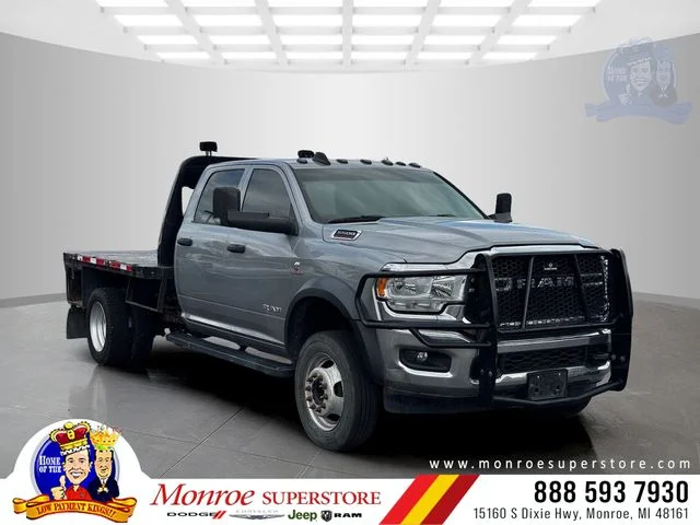 2022 RAM 5500 Tradesman 4X4 Crew Cab DRW 173" WB's photo