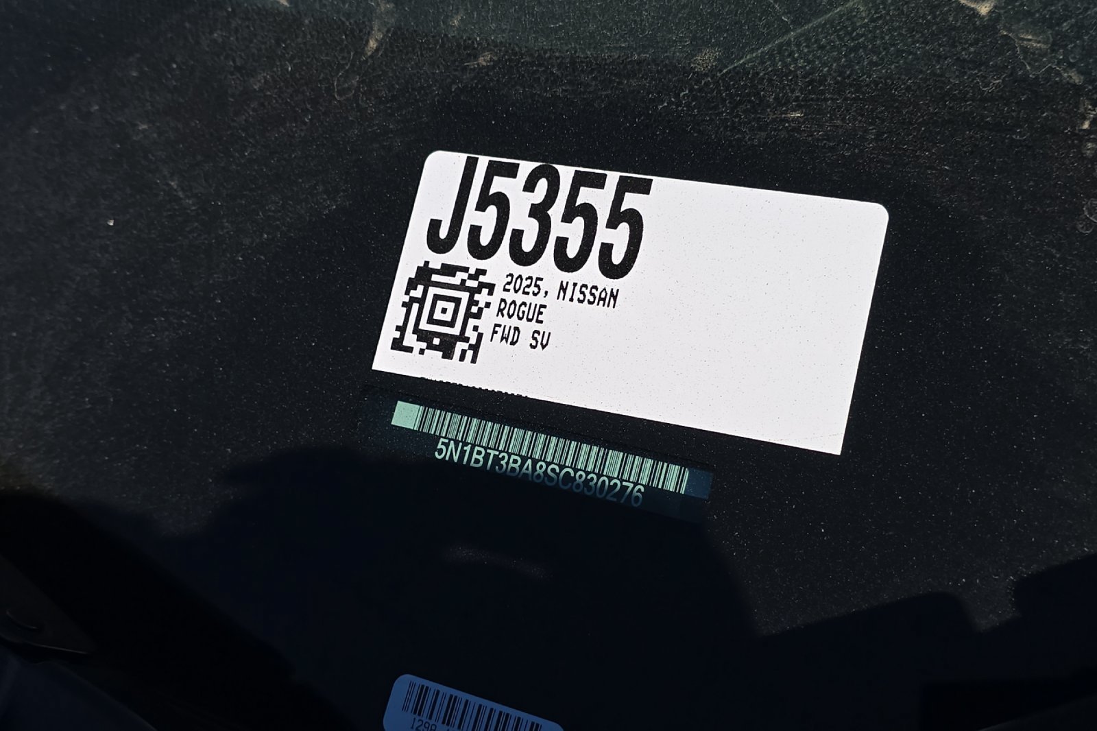 Used 2025 Super Black Nissan SV image 3