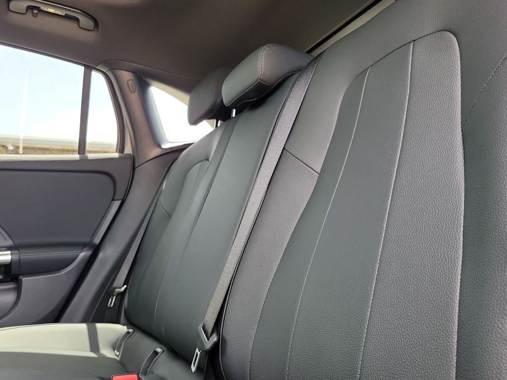 New 2026 Mountain Grey Metallic Mercedes-Benz GLA 250 image 9