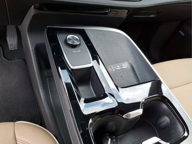 Used 2025 White Buick Preferred image 29