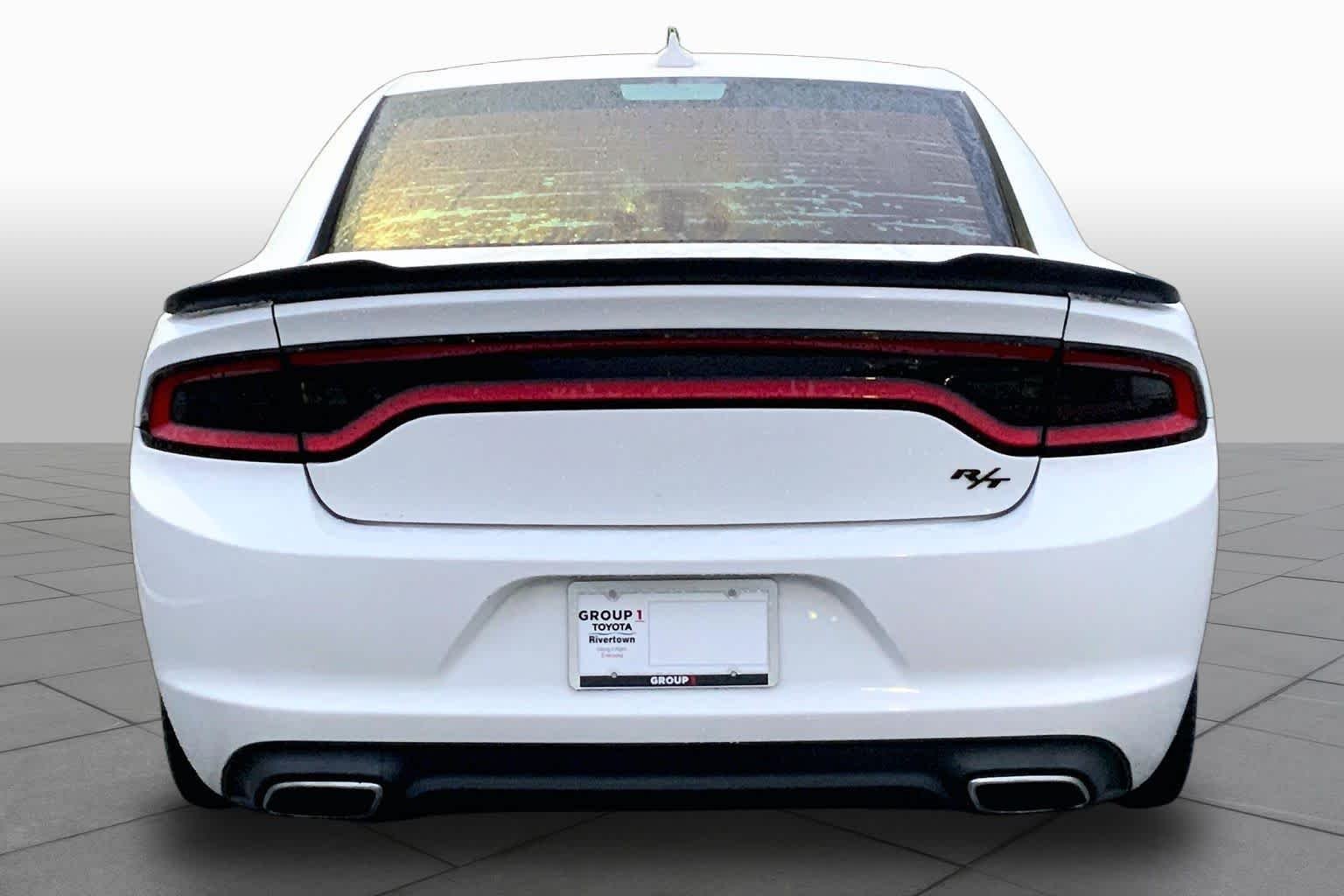 Used 2016 Bright White Clearcoat Dodge R/T image 5