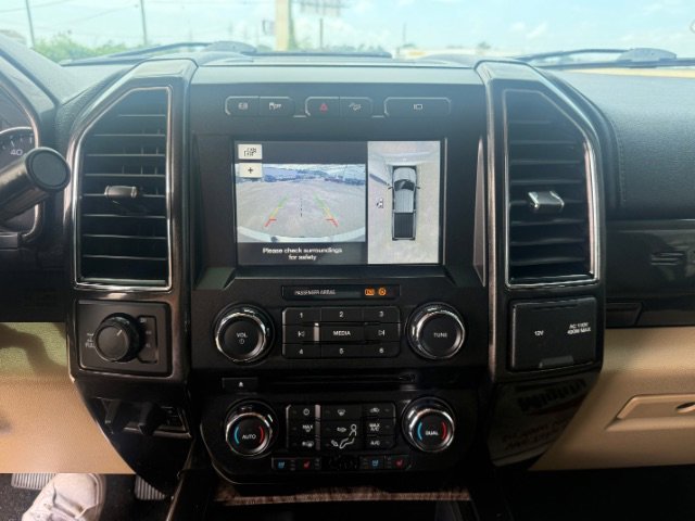 Used 2018 White Ford LARIAT image 17