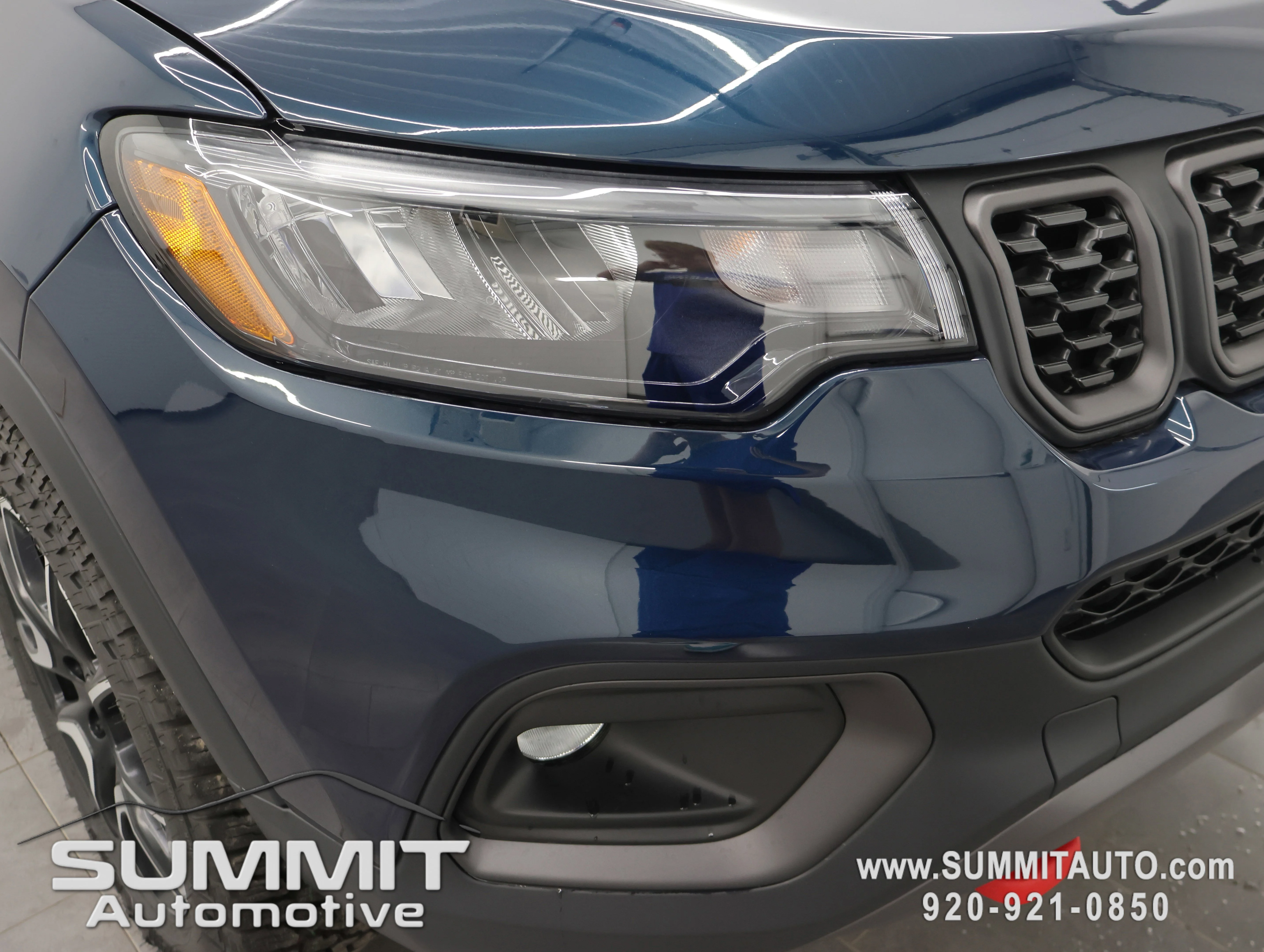 New 2026 Fathom Blue Pearl-Coat Exterior Paint Jeep Trailhawk image 22