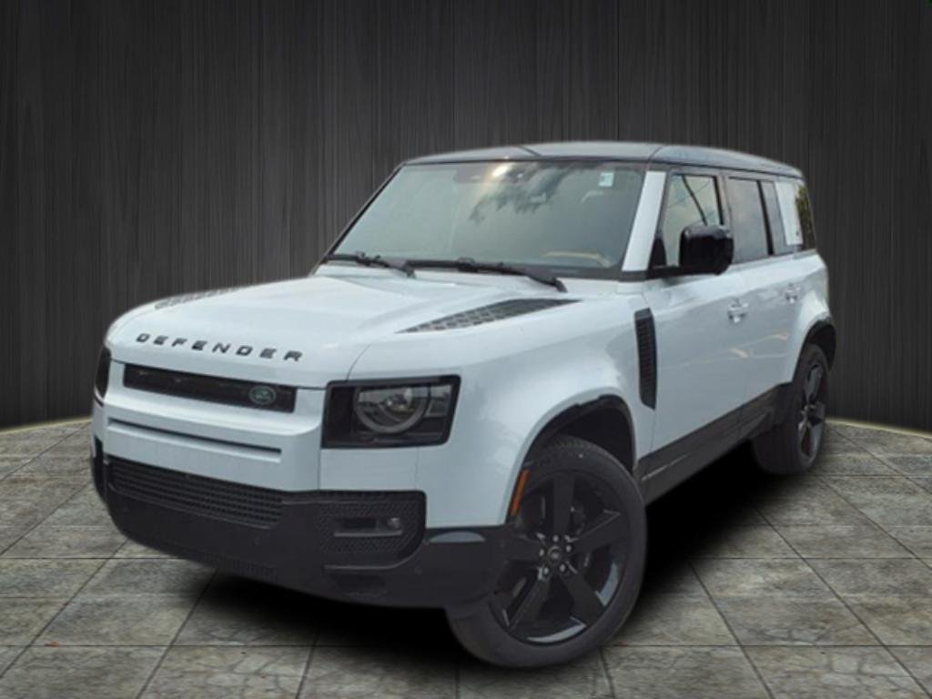 2023 Land Rover Defender V8