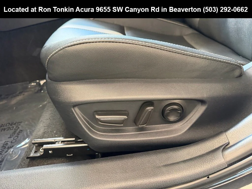Used 2025 Heavy Metal/Midnight Black Metallic Toyota SE image 13