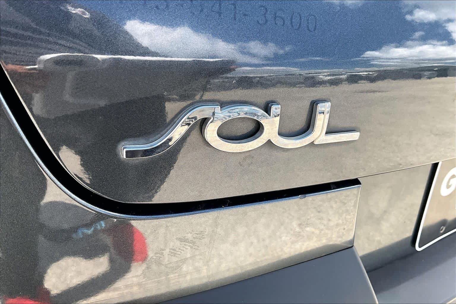 Certified Used 2020 Gravity Grey Kia LX image 9