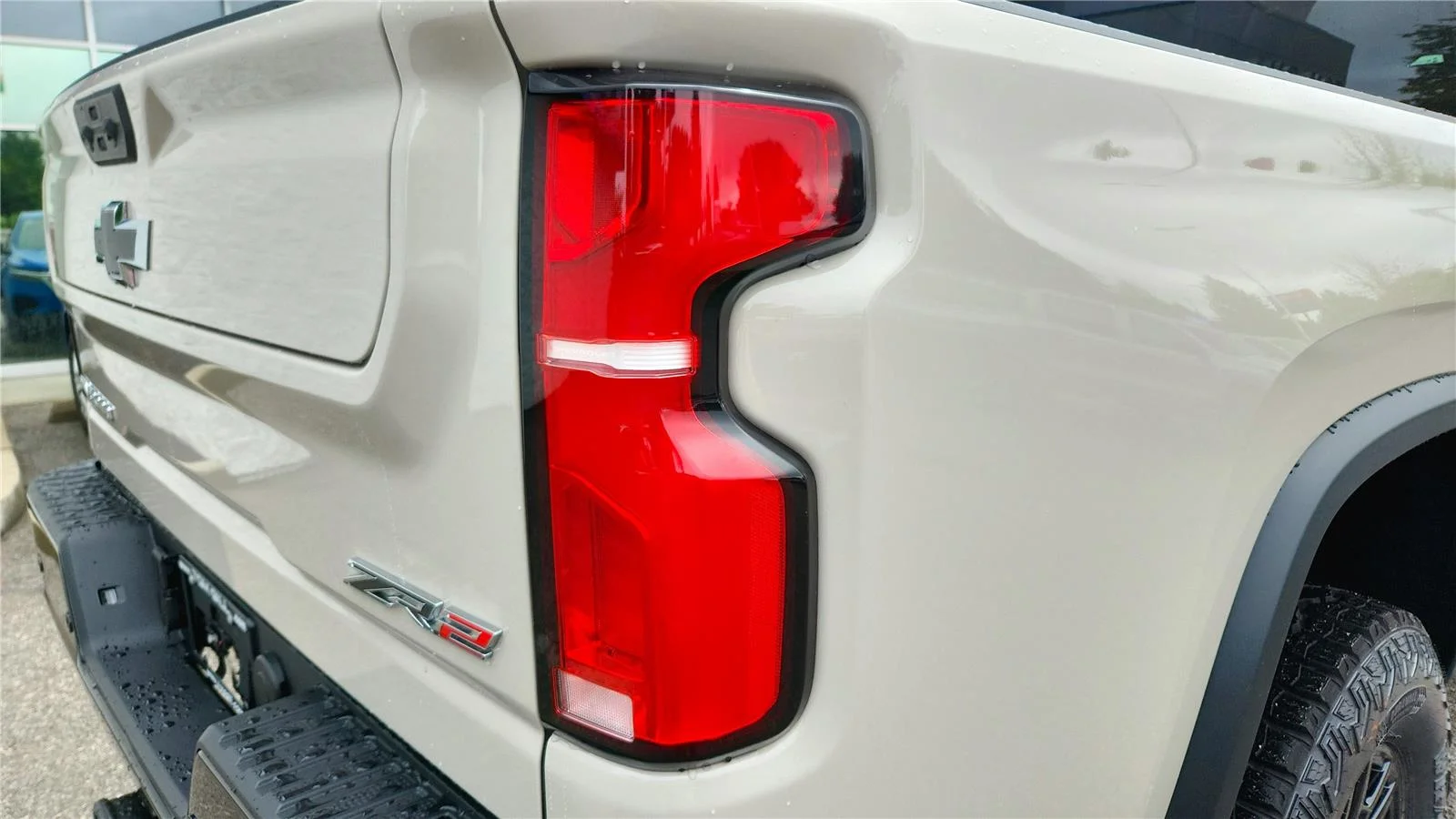 2026 Chevrolet Silverado 2500 HD ZR2 - Photo 4