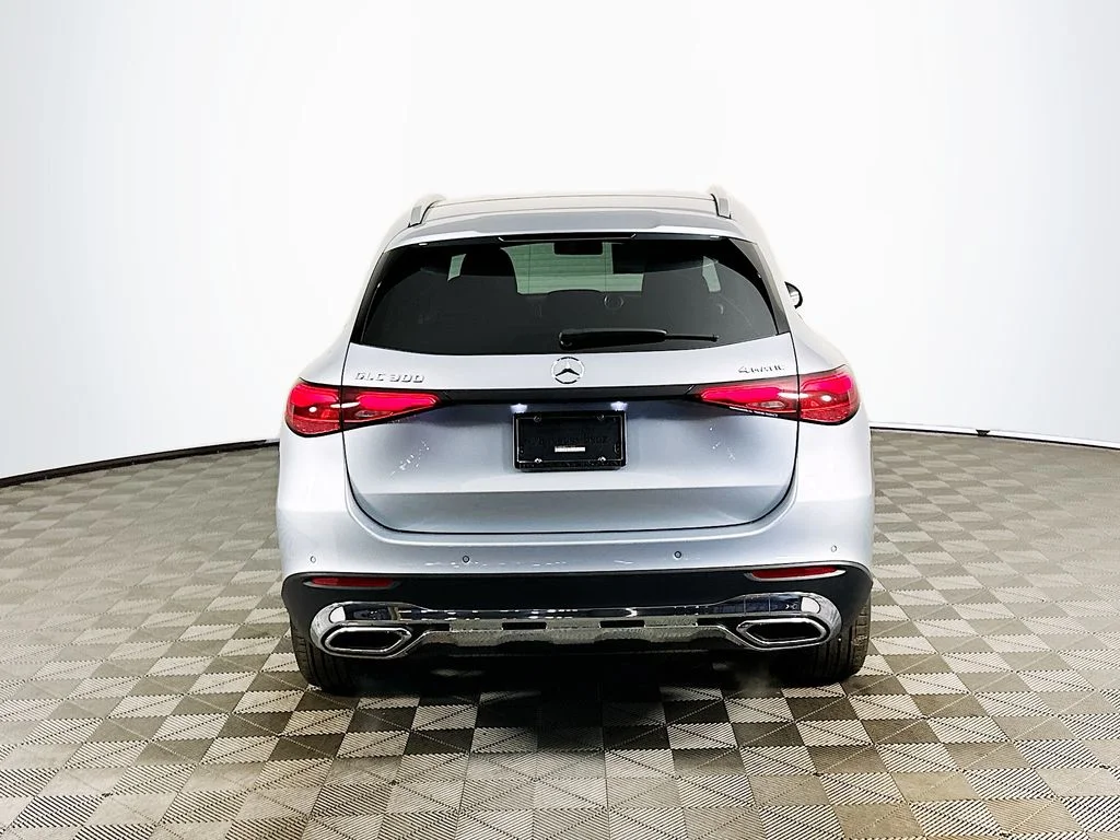 Used 2026 Gray Mercedes-Benz GLC 300 image 5
