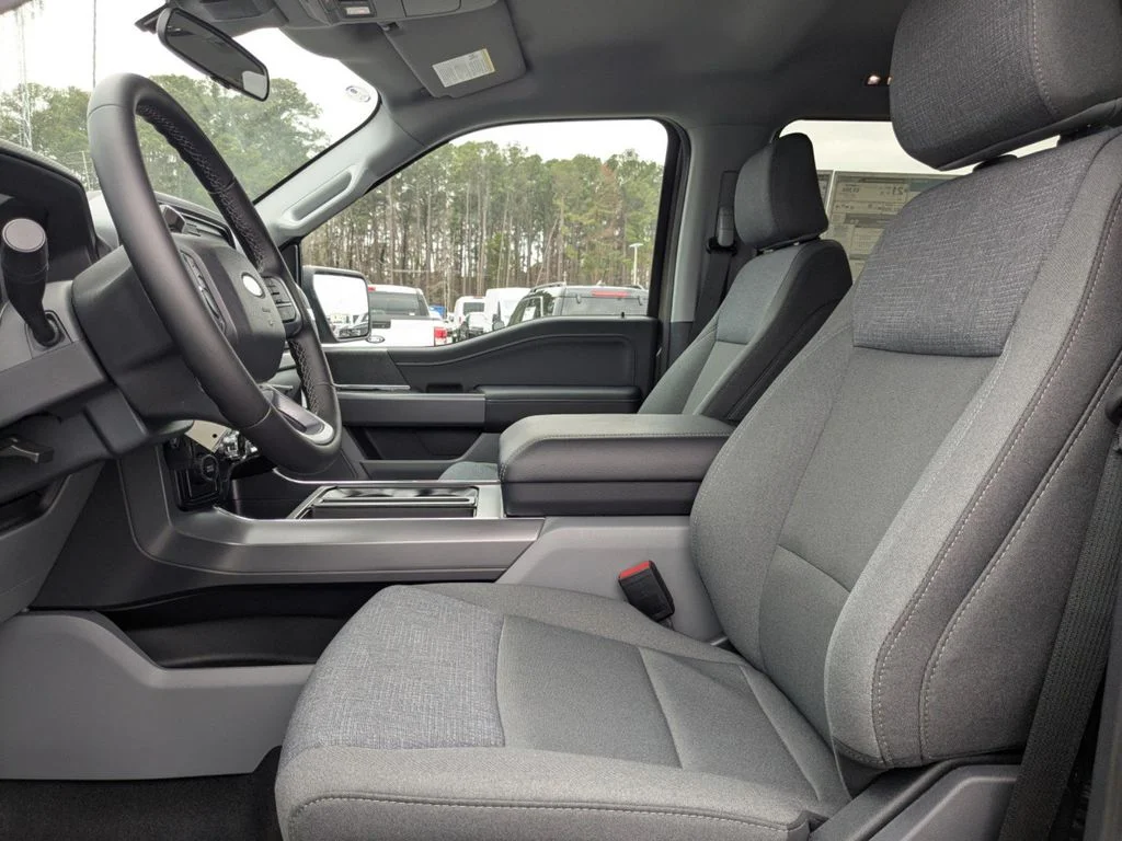 New 2026 Marsh Gray Ford XLT image 21