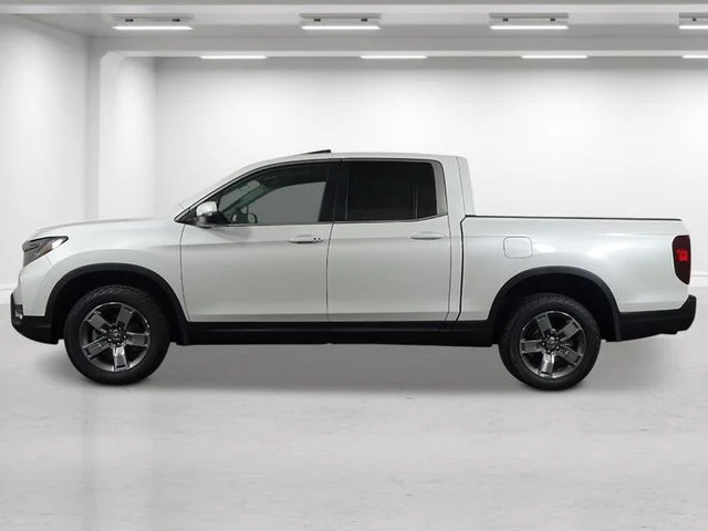 New 2026 Platinum White Pearl Honda RTL image 2