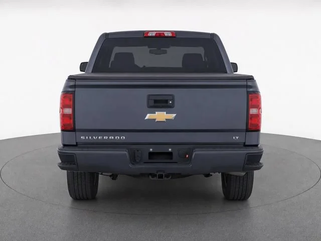 Used 2018 GRAPHITE METALLIC Chevrolet LT image 6