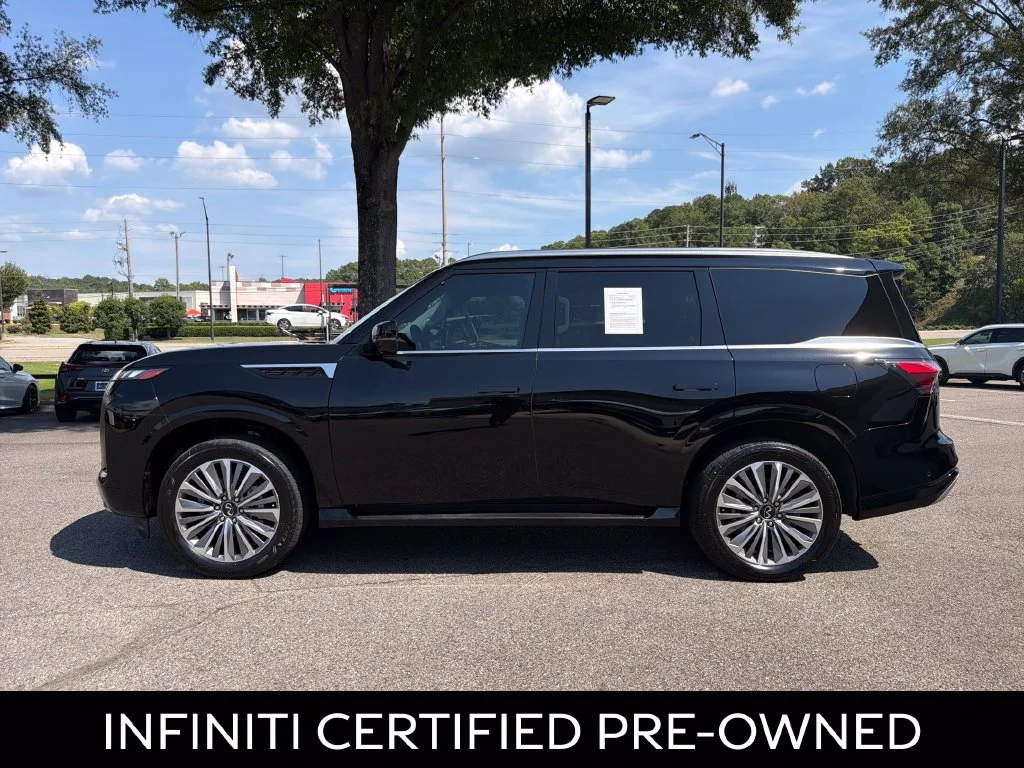 Certified Used 2025 Black Obsidian INFINITI LUXE image 7