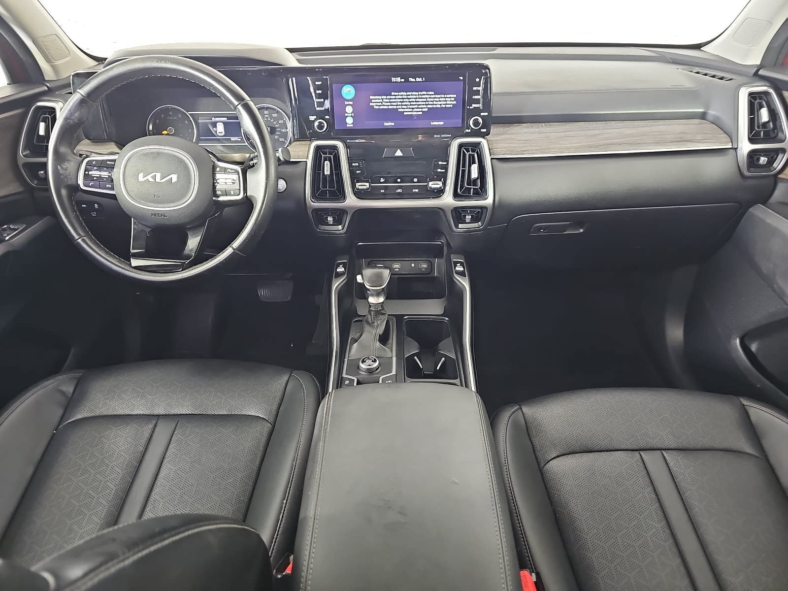 Used 2022 Red Kia EX image 11