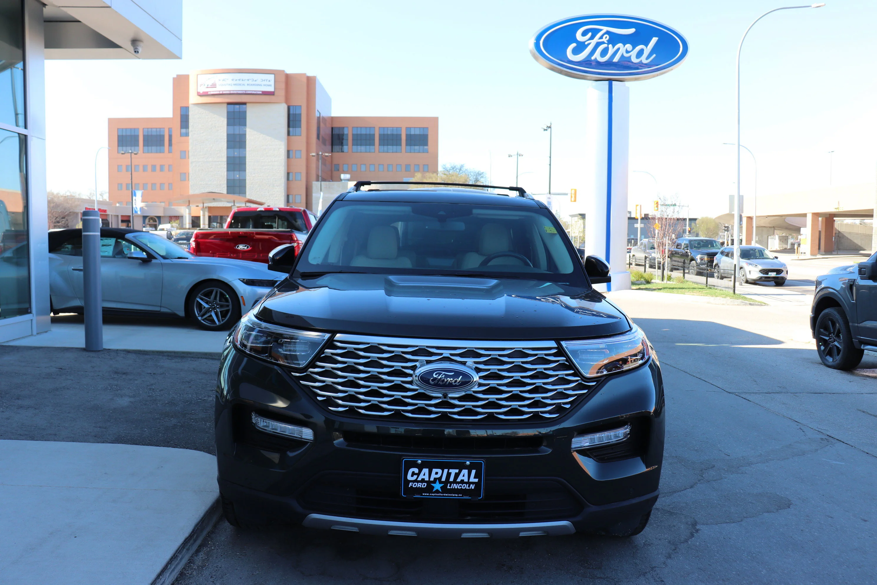Certified Used 2023 Green Ford Platinum image 2