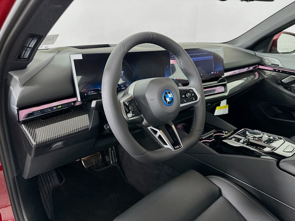 New 2027 Vegas Red Metallic BMW 550e xDrive image 9
