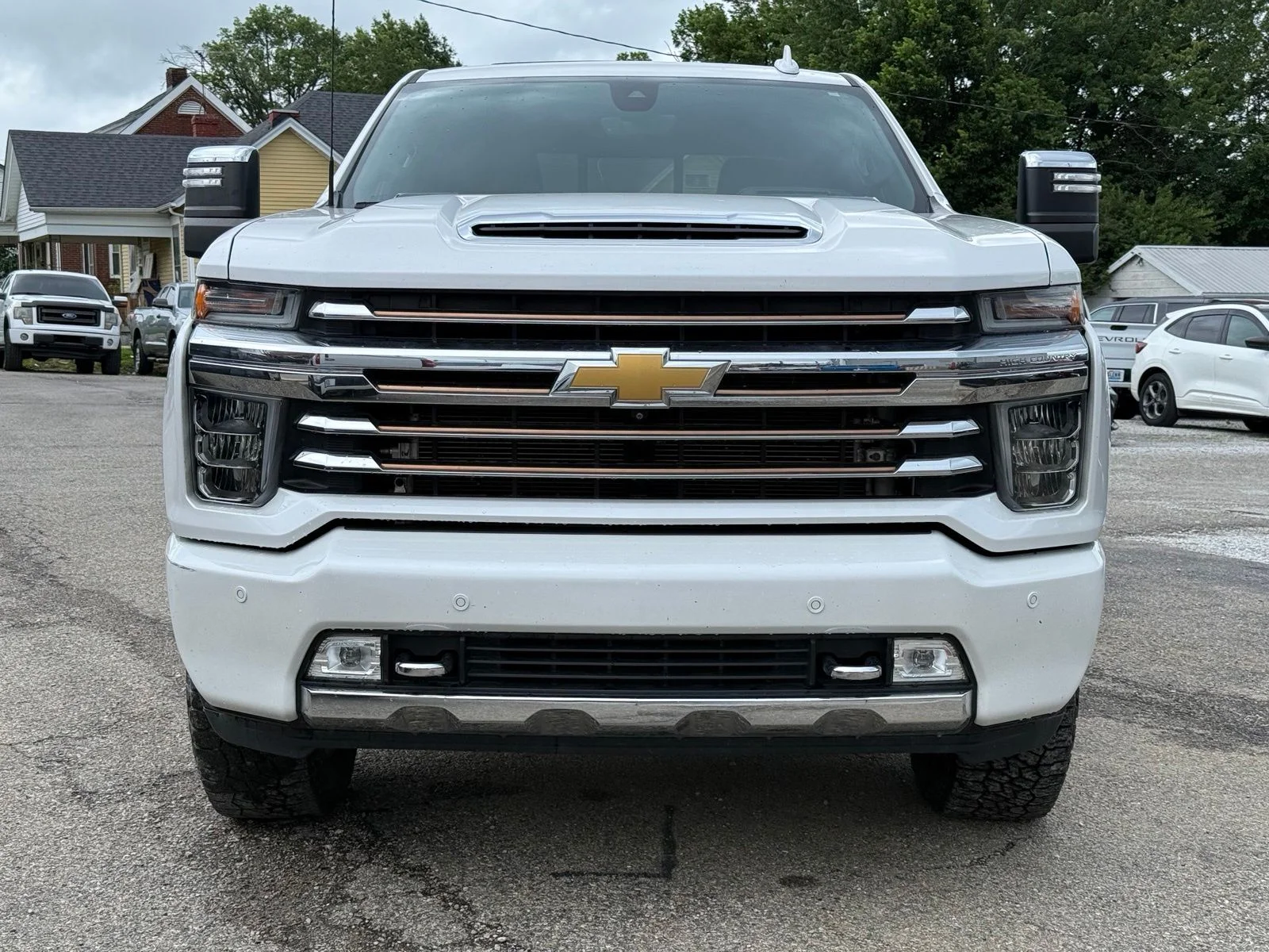 Used 2020 Beige Chevrolet High Country image 11