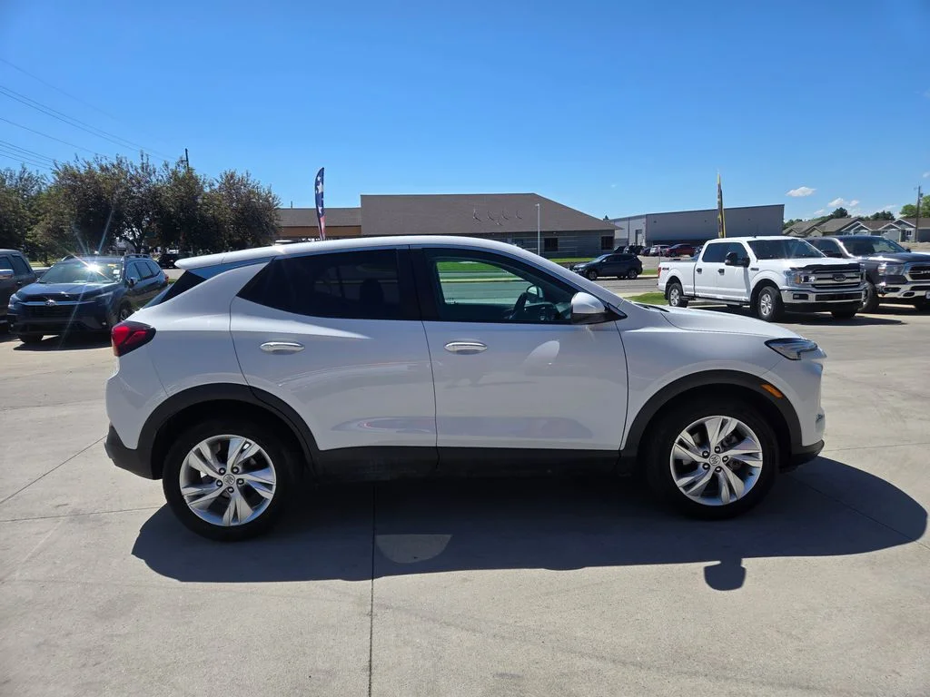 Used 2024 White Buick Preferred image 3