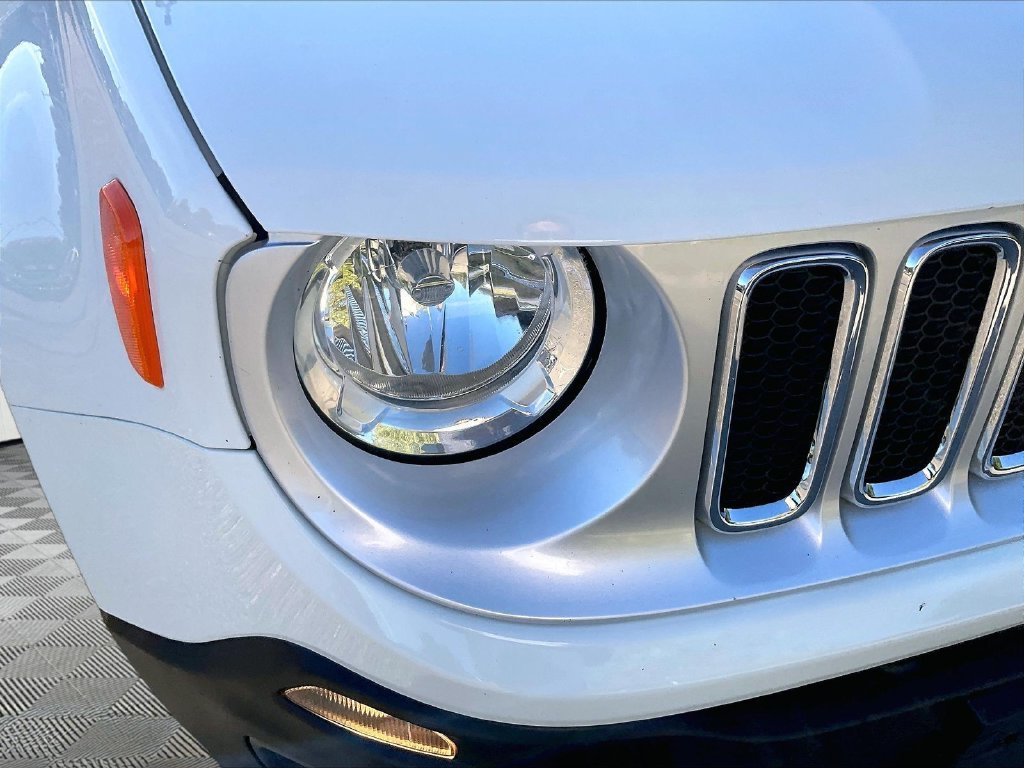 Used 2017 White Jeep Limited image 32