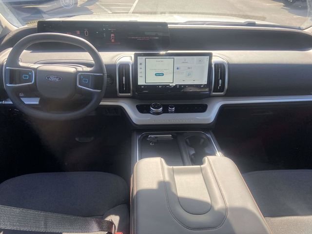 2025 Ford Expedition Active - Photo 8