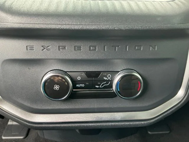 New 2026 Stone Blue Metallic Ford MAX Active image 28