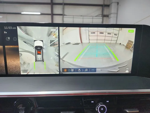 Used 2025  INFINITI SENSORY image 28