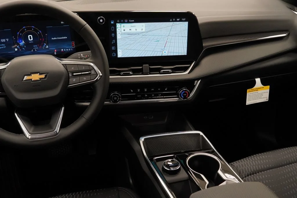 2027 Chevrolet Equinox LT - Photo 14