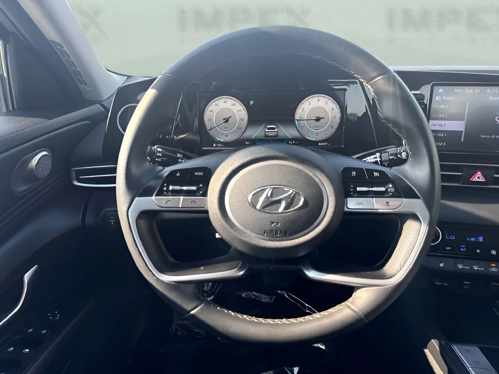Used 2021 Silver Hyundai SEL image 12