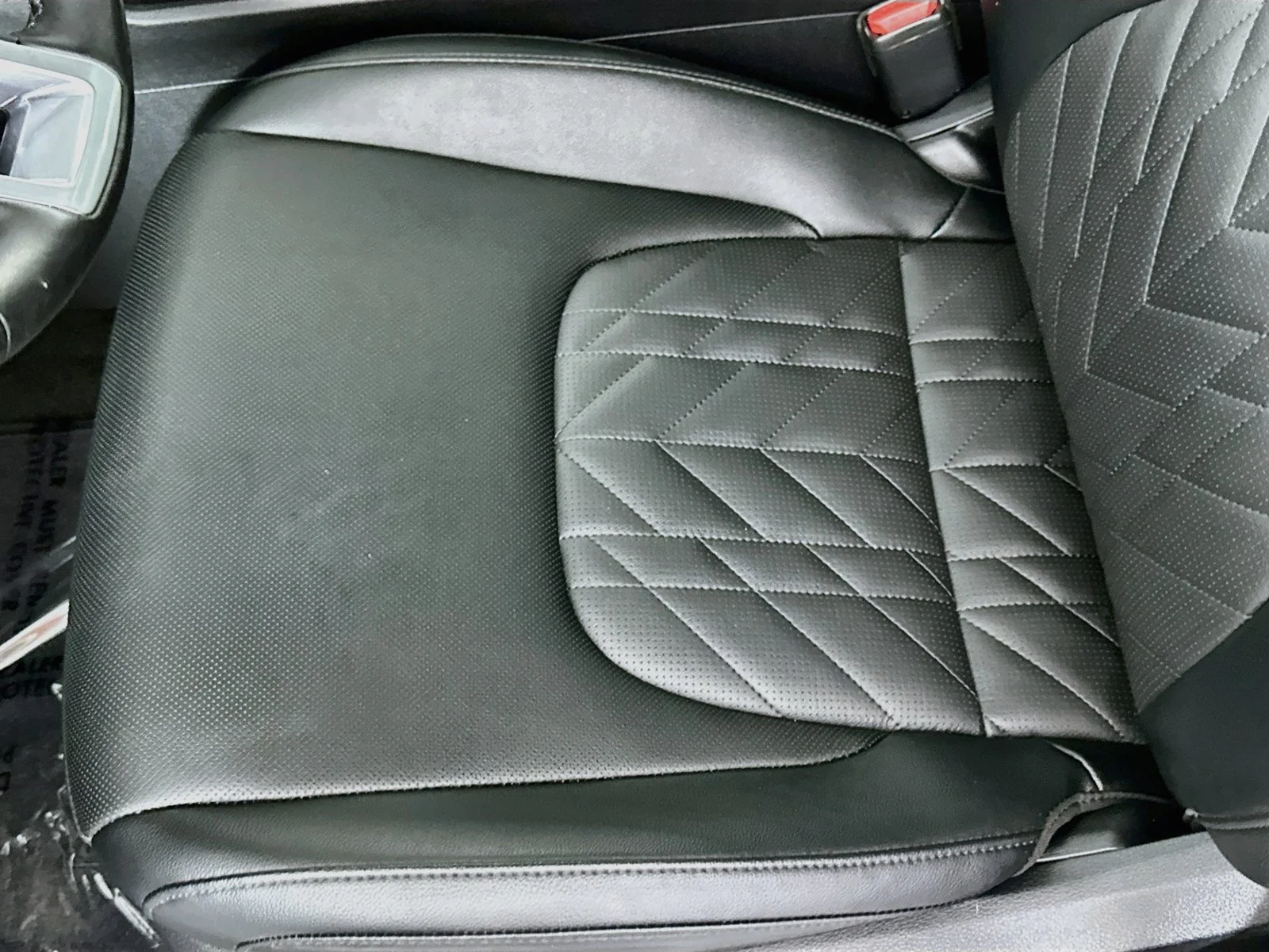 Used 2025 Glacier White Pearl/Ebony Black Roof Kia X-Pro image 20