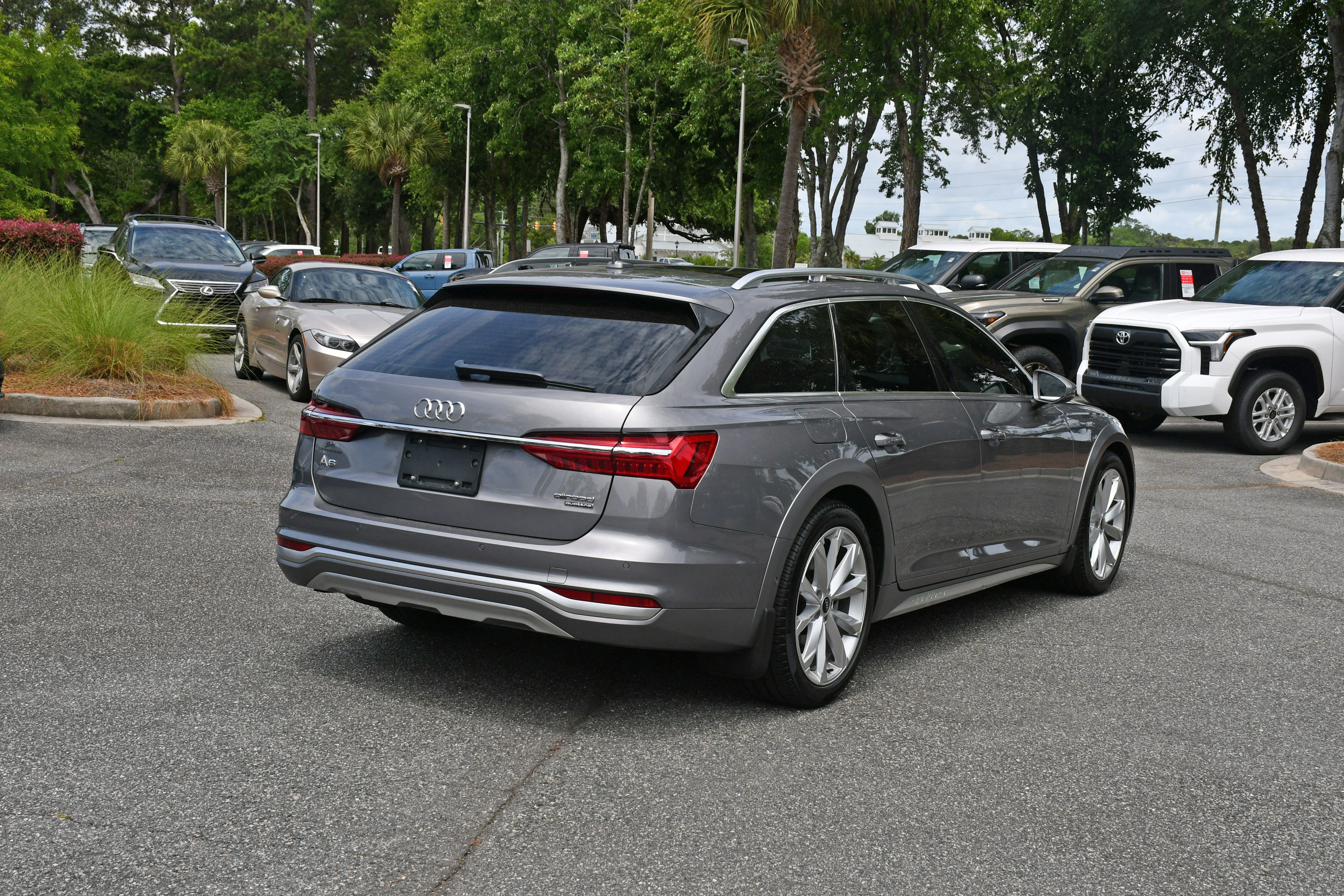 Used 2021 Gray Audi Premium Plus image 4