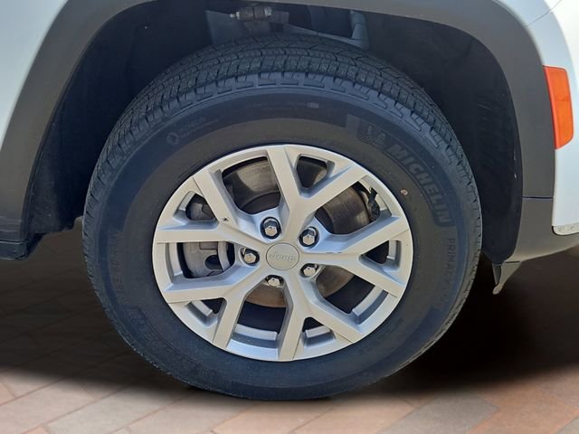 Used 2021 Bright White Clearcoat Jeep Limited image 12