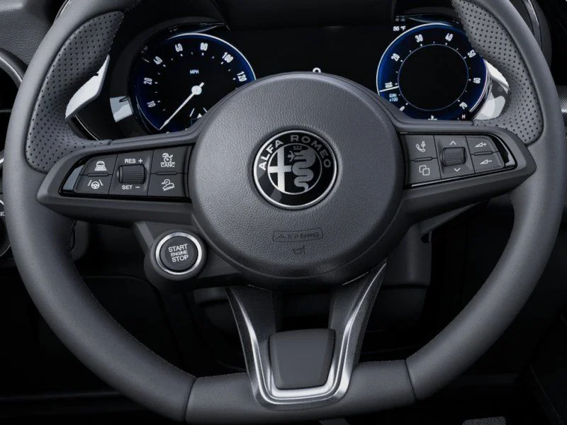 New 2025 Vulcano Black Metallic Exterior Paint Alfa Romeo Base image 20