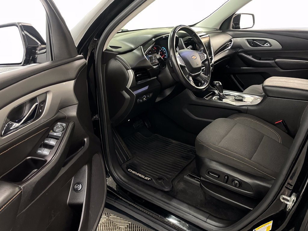 Certified Used 2019 MOSAIC BLACK METALLIC Chevrolet LT Cloth image 21