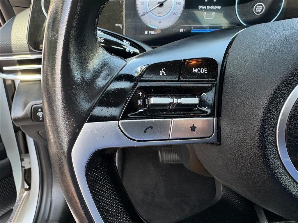 2025 Hyundai Elantra SEL - Photo 11