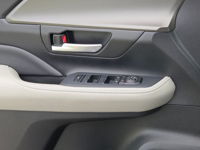 Used 2025 Silver Toyota LE image 27