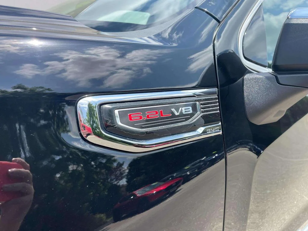 Used 2021 Onyx Black GMC Denali image 33
