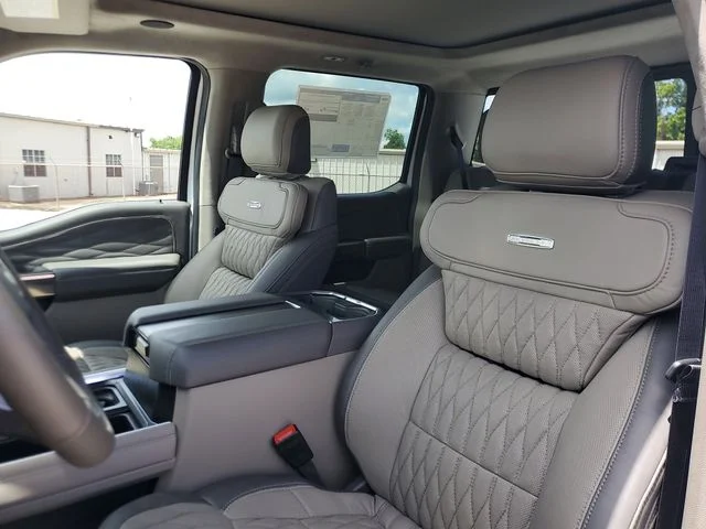 New 2026 Star White Metallic Tri-Coat Ford F-250® Platinum® image 14