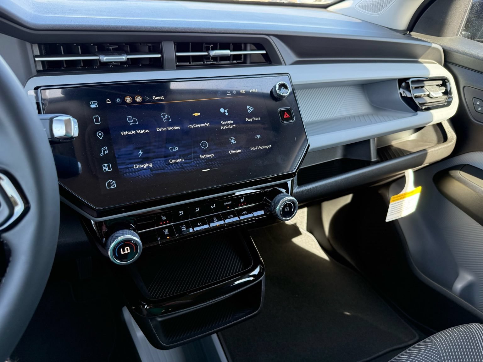 2027 Chevrolet Bolt LT - Photo 21
